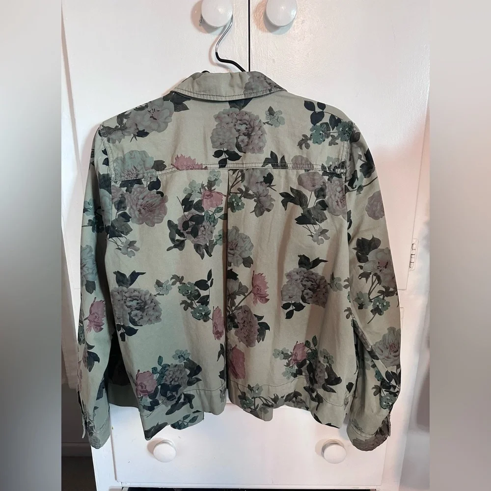 Westport Women's Jacket Floral Camo Collared Button-up Cuff Sleeve XL - Picture 3 of 16